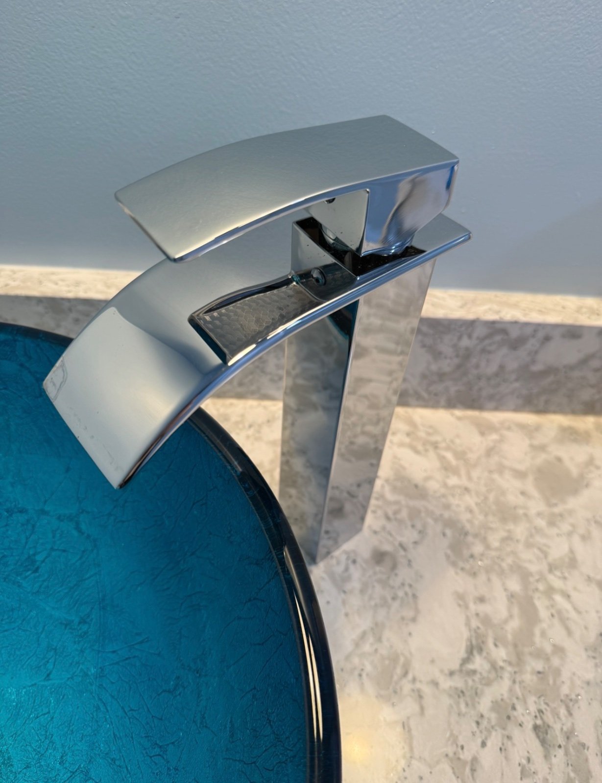 Bathroom Sink Faucet after cleaning